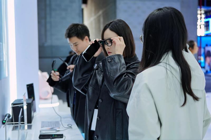 AWE 2026盛会开幕;雷鸟创新强势亮相,AR眼镜迎来生活新篇章。 IT技术 AWE 2026盛会开幕;雷鸟创新强势亮相,AR眼镜迎来生活新篇章。 IT技术