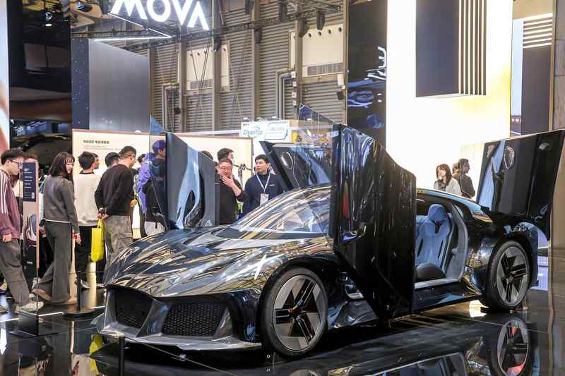 探路品牌AWE 2026突破边界;智能空间生态构建完成,重构出行与生活新格局。 汽车科技