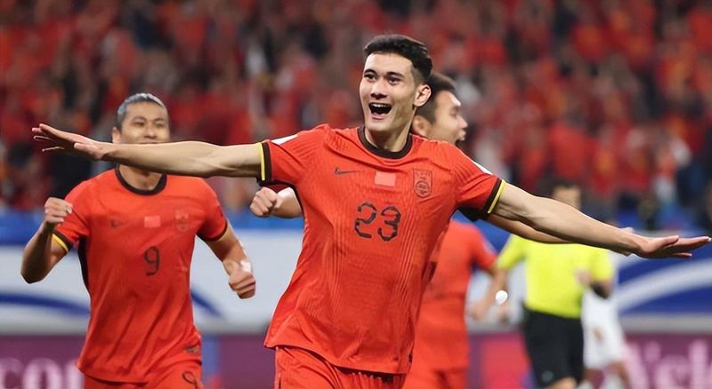  技术解码：替补奇兵拜合拉木的战术价值与成长路径 体育新闻 技术解码：替补奇兵拜合拉木的战术价值与成长路径 体育新闻