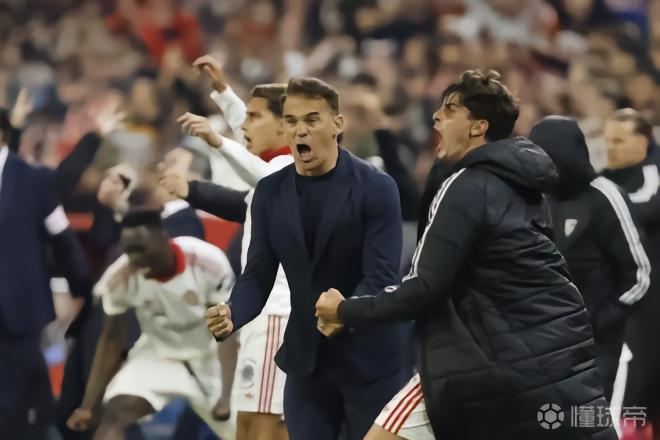 塞维利亚主帅复盘战术转折：四十分钟内的攻防推演与定位球破局 体育新闻