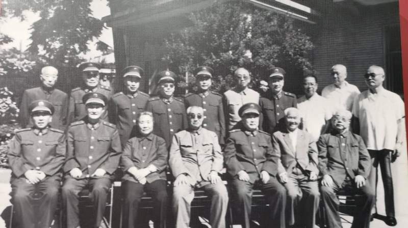  【深度解析】1974年李德生辞职事件：权力博弈中的政治智慧与生存策略 新闻